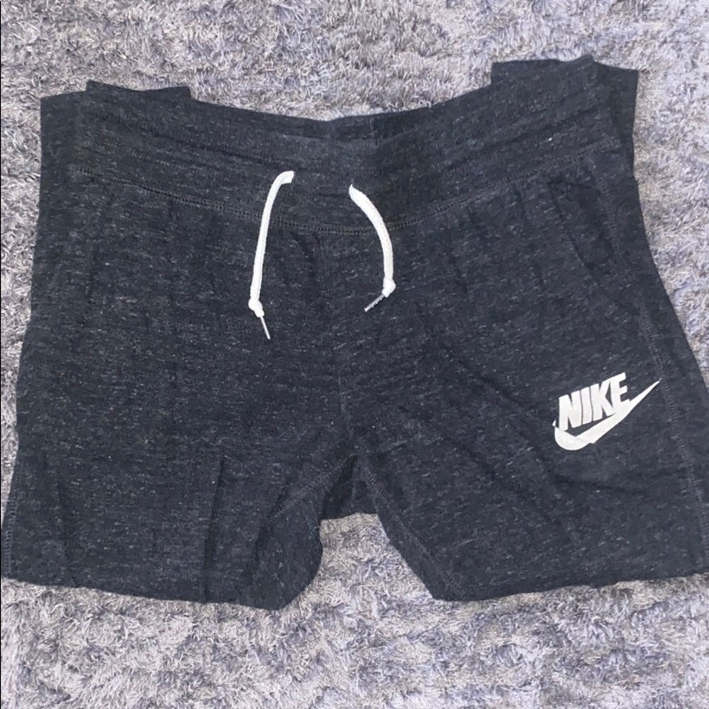 Nike cropped joggers